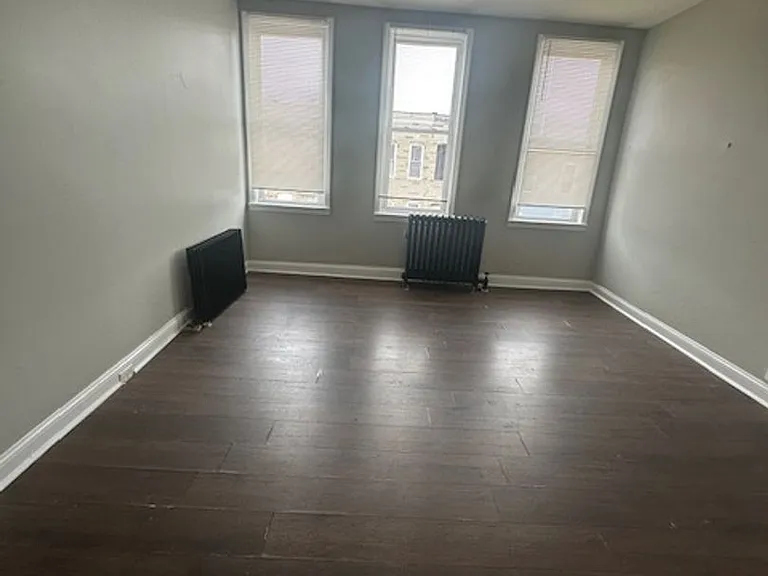2585 W Fayette St — Photo 14