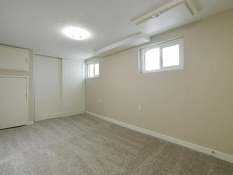 2697 S Highland Dr — Photo 17