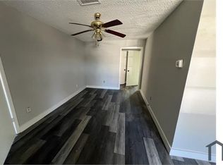 6711 Williams St, Hitchcock, TX 77563