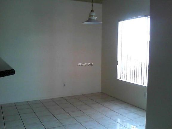 4th image of 3416 Helmsley Ave #0