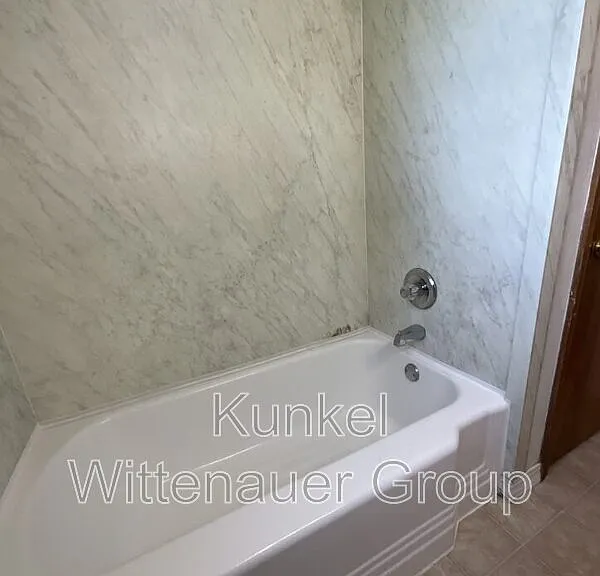 1006 Scott Troy Rd — Photo 15