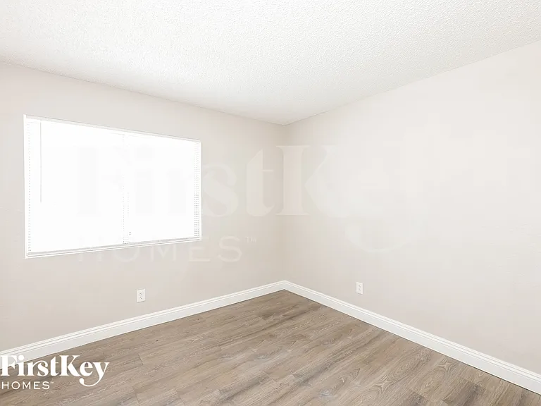 4317 Newcastle Rd — Photo 13