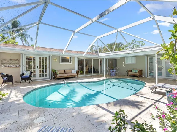 809 SE 14th Dr, Deerfield Beach, FL 33441