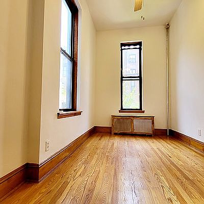 2nd image of 126 W 86th St APT 1B