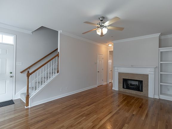 3rd image of 3024 New Port Valley Cir #K1