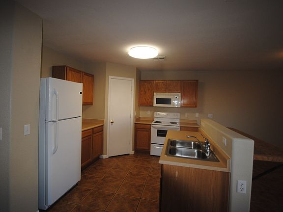 4th image of 7432 W Solano Dr N
