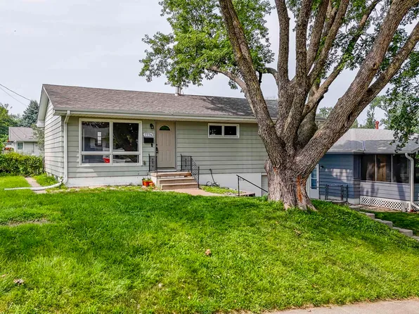7774 Hamilton St, Omaha, NE 68114