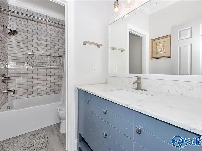 4770 Whitesburg Dr SW #302 — Photo 16