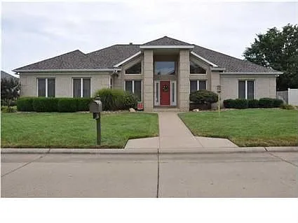 4114 Huntington Pl photo 1