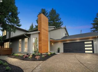 391 Livingood Ln, Lake Oswego, OR