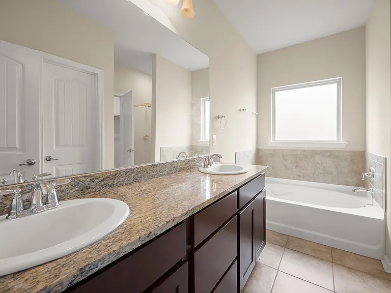 39405 Legacy Lake Dr — Photo 44