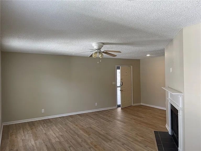 504 Island Dr #504 — Photo 5