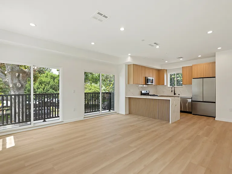 1840 Stoner Ave #1/2 — Photo 5