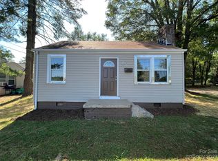 304 19th St SW, Hickory, NC 28602