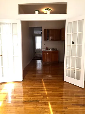 Rented by Grand & Co. | media 1