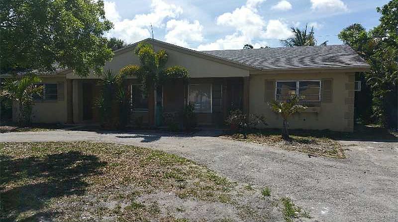 1st image of 5405 NE 22nd Ter