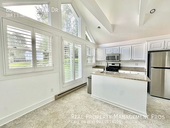 4th image of 6815 Westlawn Dr