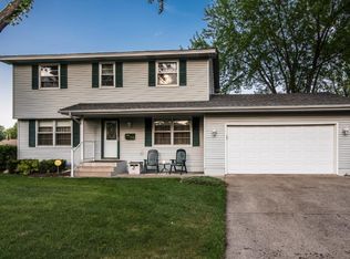 7724 Noble Ave N, Brooklyn Park, MN 55443
