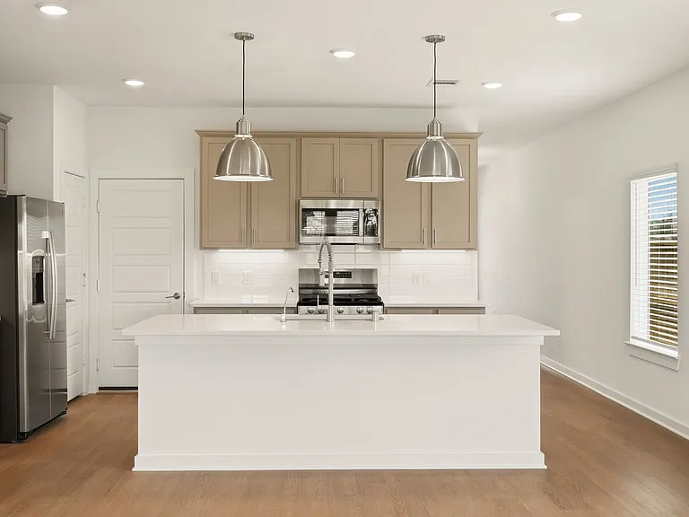 32503 Midsummer Dr — Photo 9