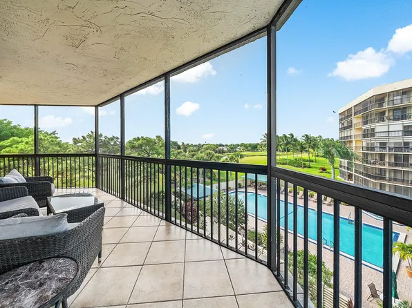 5279 Fountains Drive S #405, Lake Worth, FL 33467