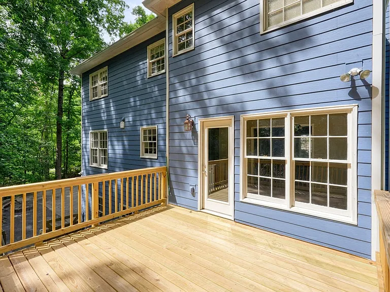 2245 Mills Wood Run — Photo 7