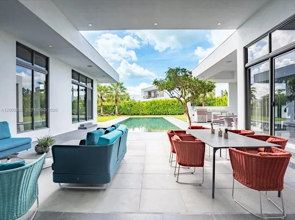 16650 Sunset Way, Fort Lauderdale, FL 33326