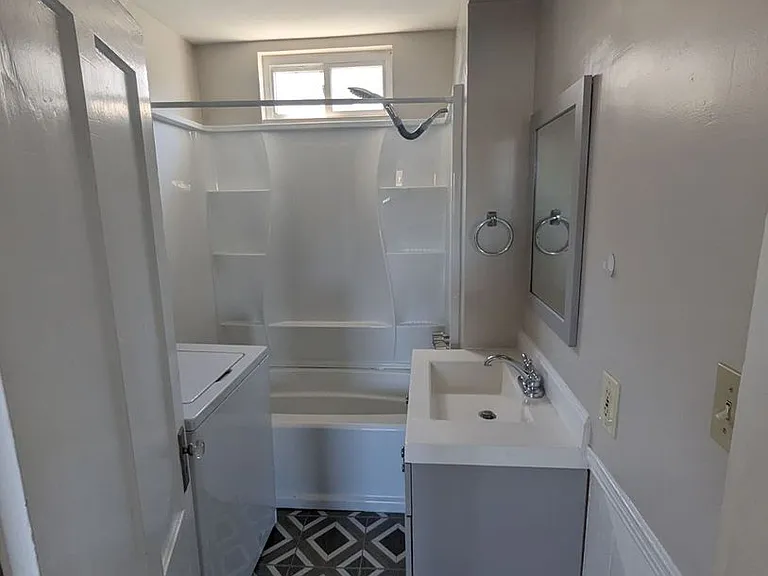 339 Spruce St — Photo 12