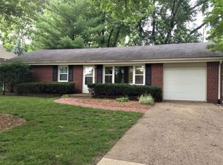 606 Breen Dr, Champaign, IL