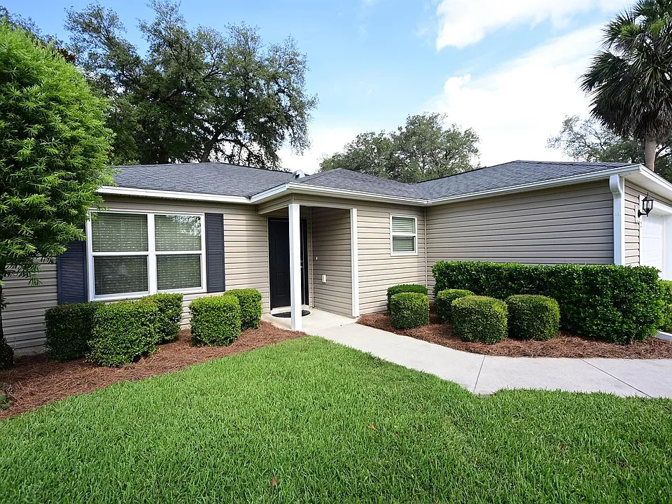 1112 Dustin Dr