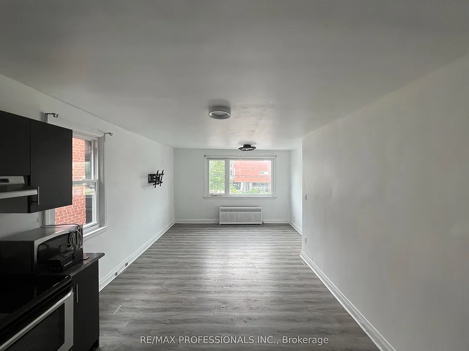 3210 Lake Shore Blvd W #2
