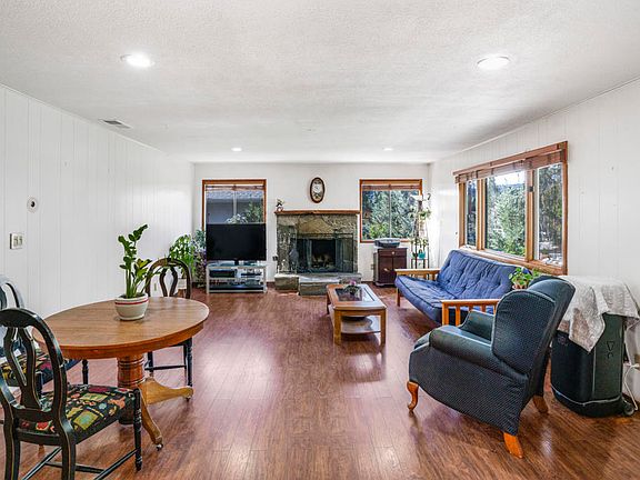 5th image of 1018 Feather Mountain Dr