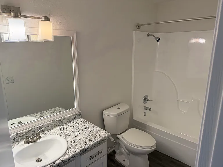 1375 N Carriage Way — Photo 7