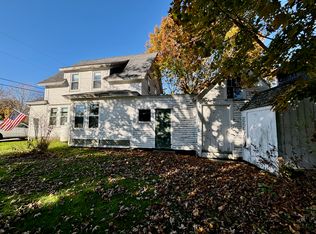 13 Brighton Ave, Vinalhaven, ME 04863