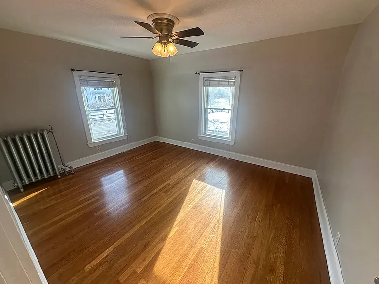 55 Summit St — Photo 9
