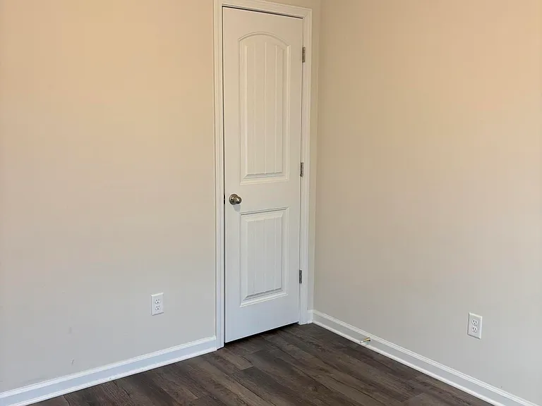 335 Niblick Dr — Photo 4