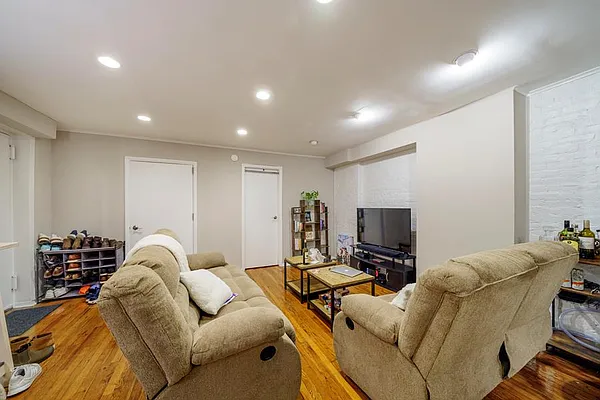 Rented by Douglas Elliman | media 3