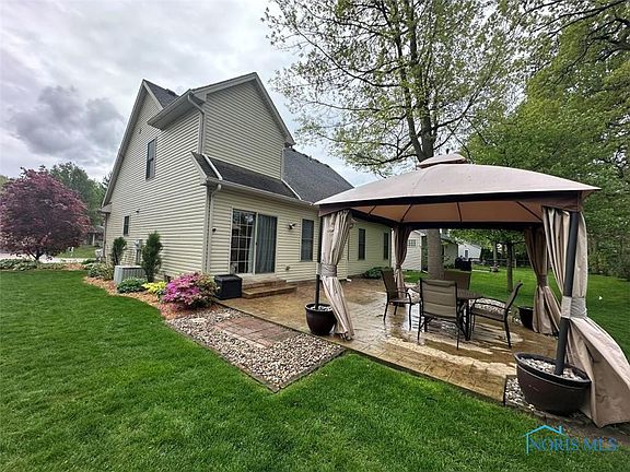 4th image of 2231 Woods Edge Ct