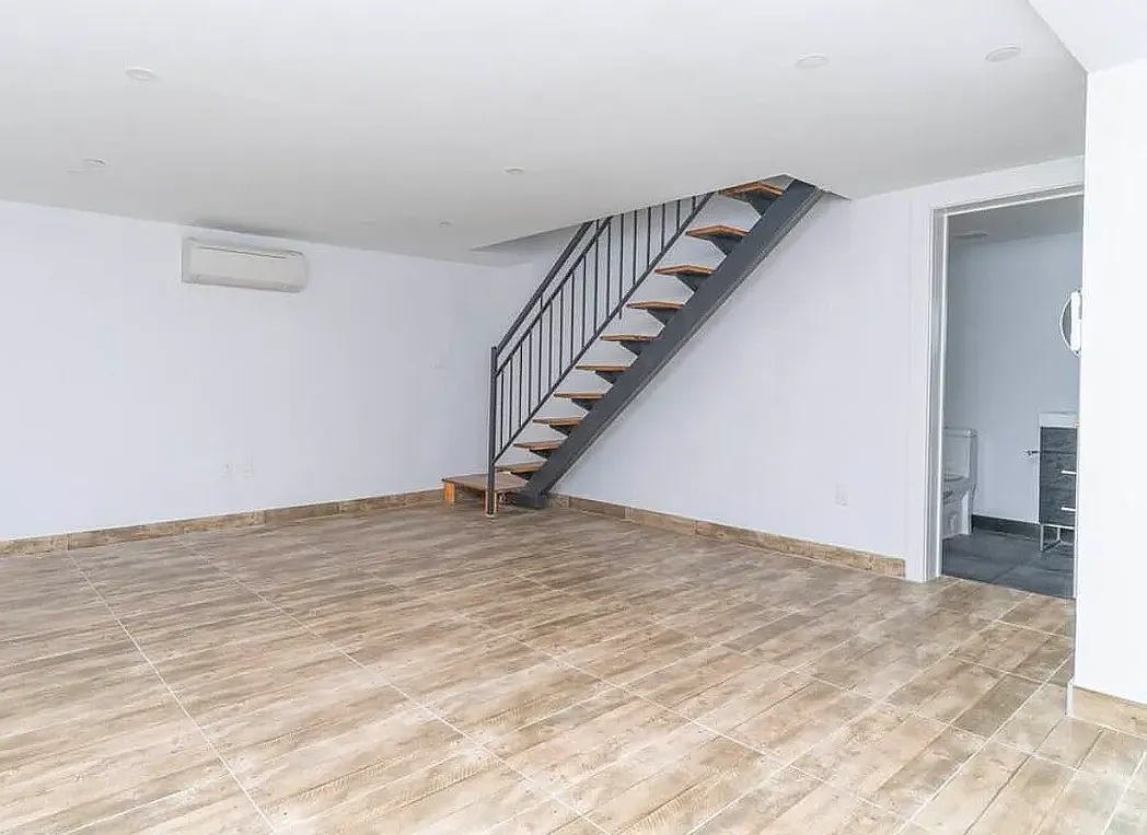 791 Sterling Place — Photo 3