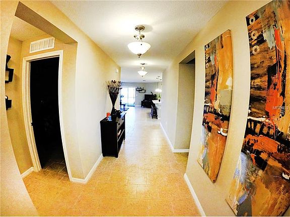 2nd image of 4719 Blue Diamond St