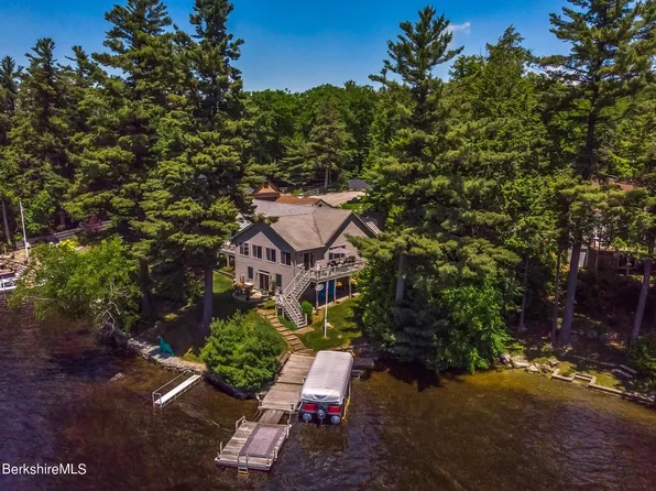 35 Langdon Ln, Otis, MA 01253