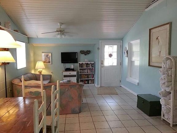 Family room furnished 