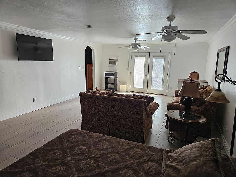 2nd image of 2547 E Hacienda Ave #1