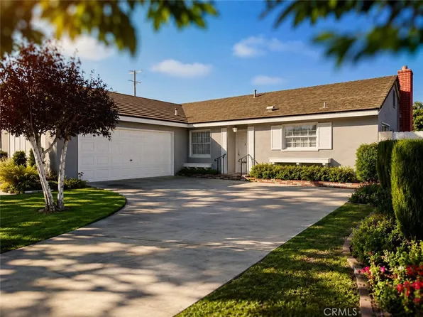 16291 Hawaii Ln, Huntington Beach, CA 92649