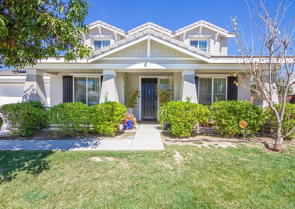 1st image of 32276 Blue Bell Ln