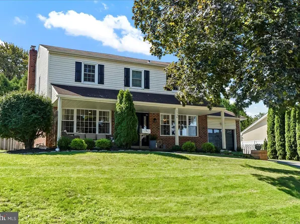 1736 Sue Ellen Dr, Havertown, PA 19083