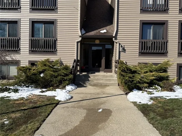 1105 Canyon View Rd APT 303, Northfield, OH 44067