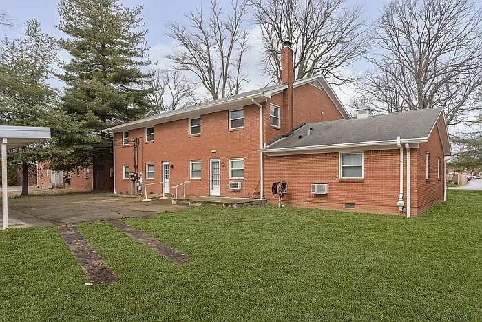 2 bed, 1.0 bath, 735 sqft, $1,025 — Photo 3