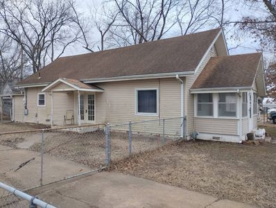 303 S State St, Caney, KS, 67333