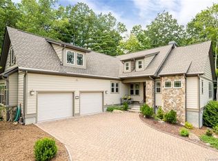 53 Dusky Ct, Hendersonville, NC 28739