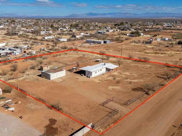 135 E HAMEL Road, Huachuca City, AZ 85616
